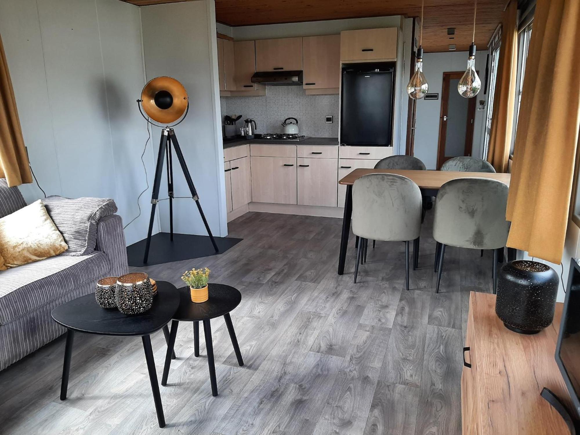 Cosy Holiday Home In Appelscha With Garden Eksteriør bilde